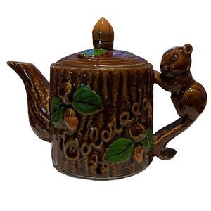 Vintage Colorado Souvenir Squirrel on a Stump Teapot Brown w/Painted Accents 5”